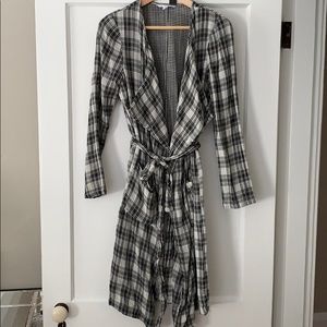 Long plaid print jacket.